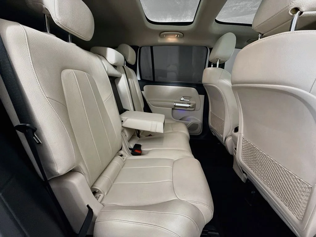 Used 2022 White Mercedes-Benz GLB 250 image 28