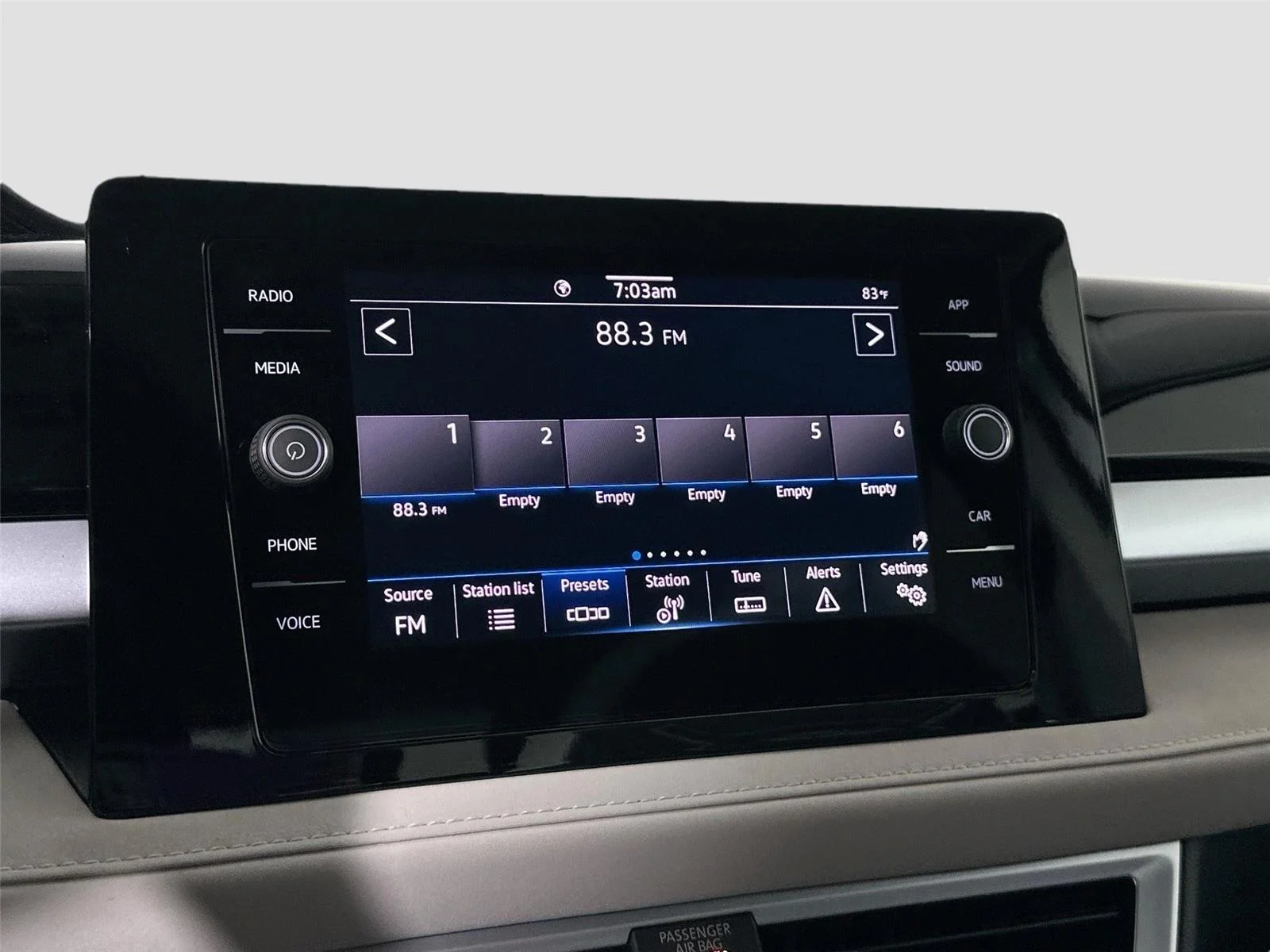 2025 Volkswagen Taos SE - Photo 13