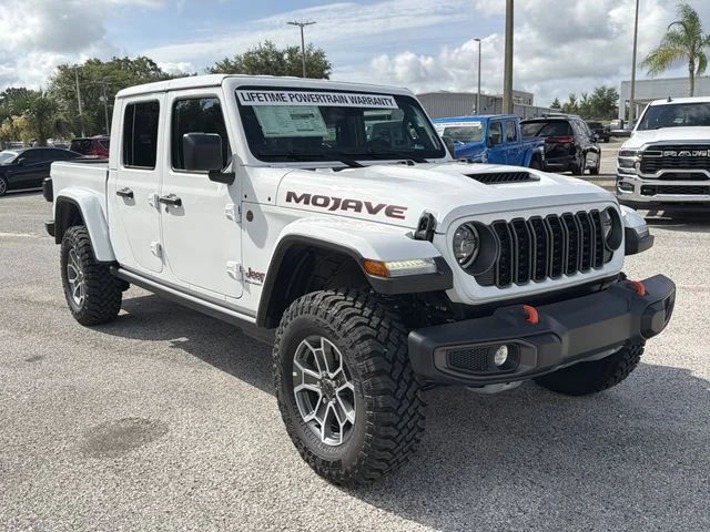 2026 Jeep Gladiator Mojave Auto's photo