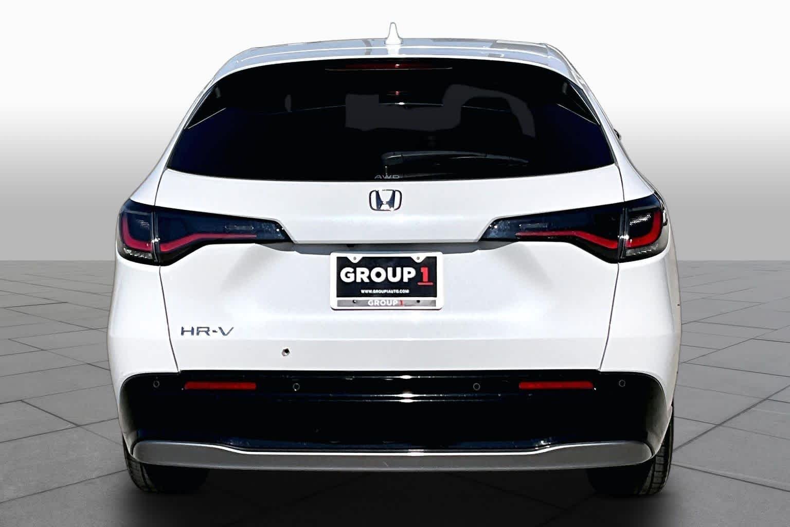 Used 2024 Platinum White Pearl Honda EX-L image 5