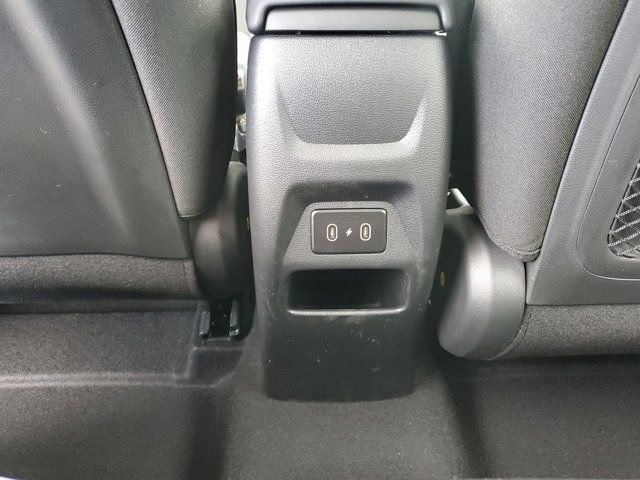 2025 Hyundai Venue SEL - Photo 12