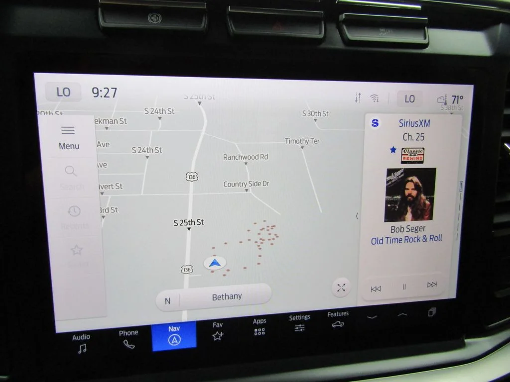 Used 2024 Gray Metallic Ford Lariat image 15