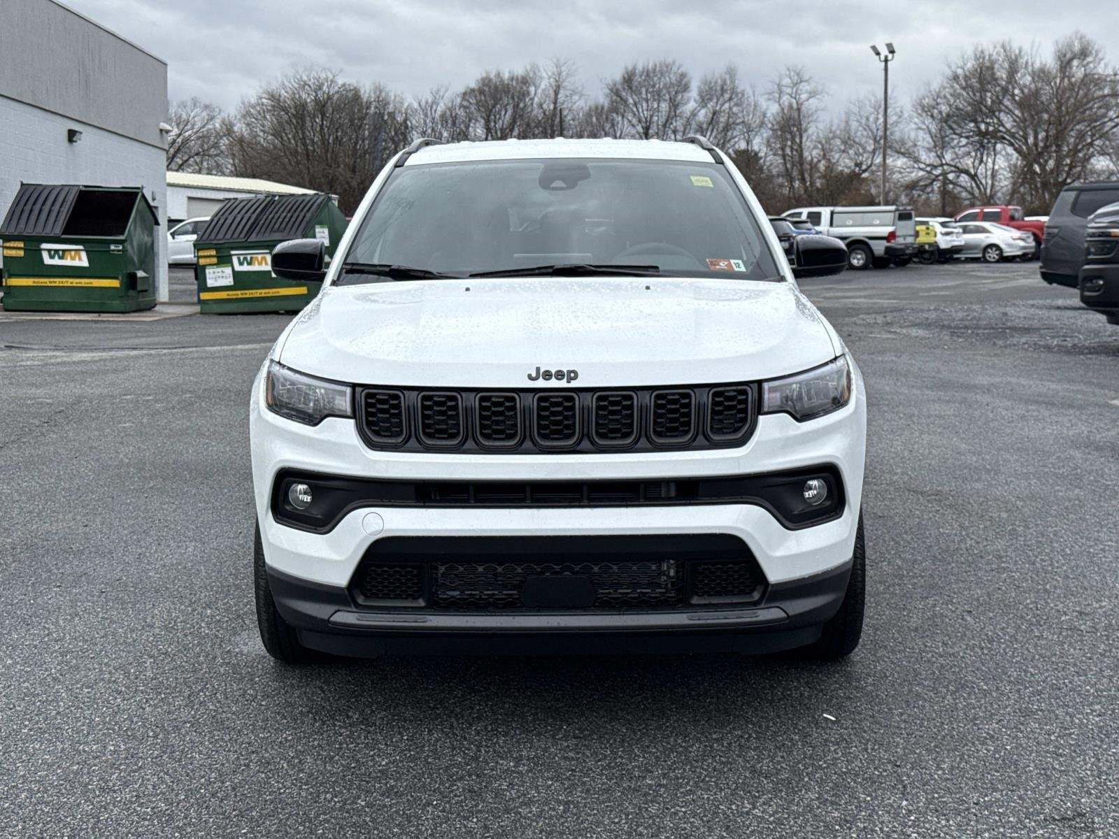 New 2026 Bright White Clearcoat Jeep Latitude Altitude image 28