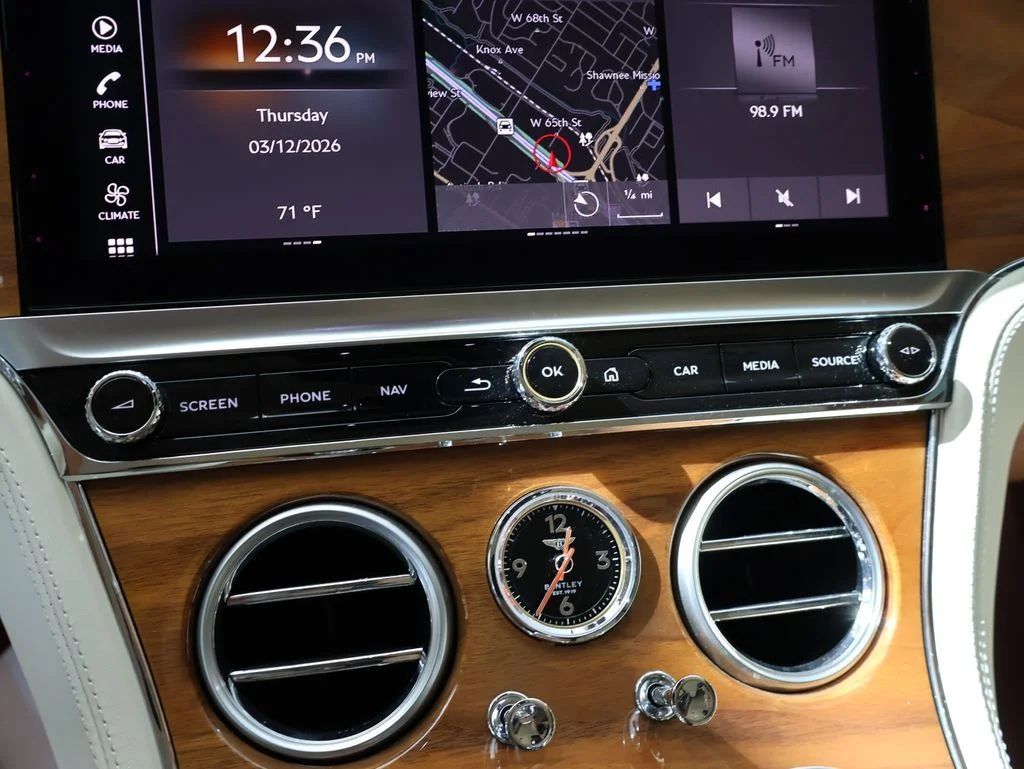 Used 2024 Onyx Metallic Bentley V8 image 25