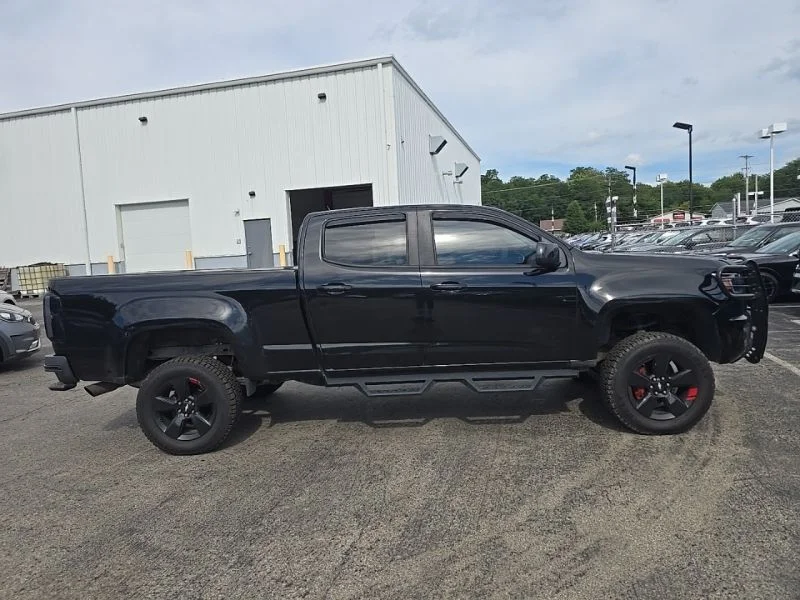 Used 2015 Black Chevrolet Z71 image 9