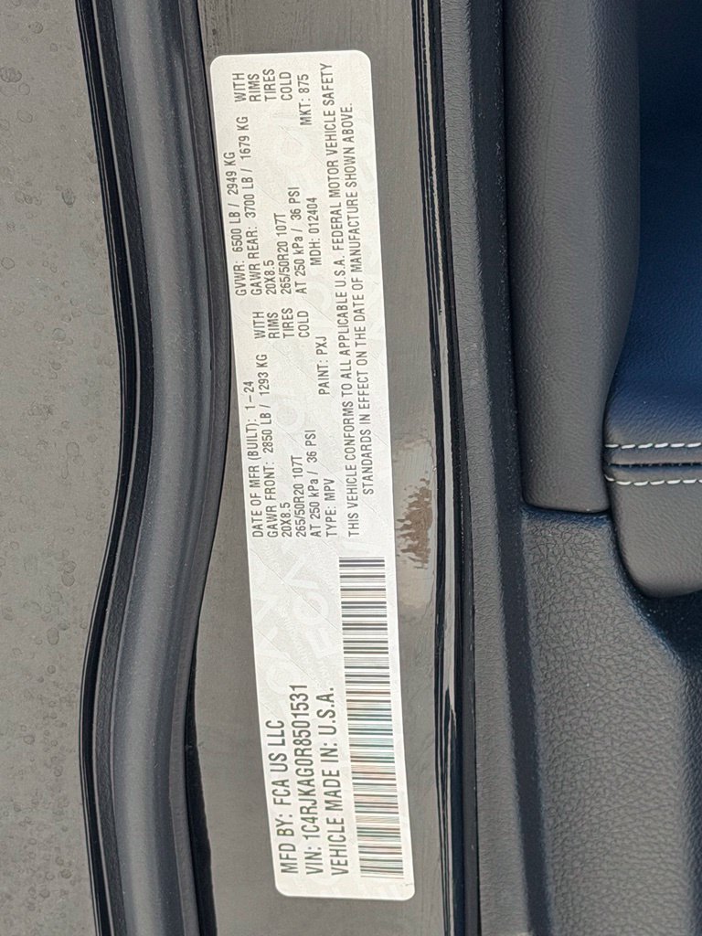 Used 2024 Black Jeep Altitude X image 27