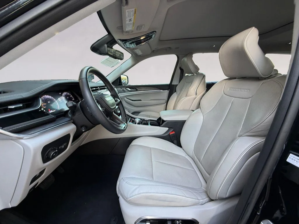 2023 Jeep Grand Cherokee L Overland - Photo 10