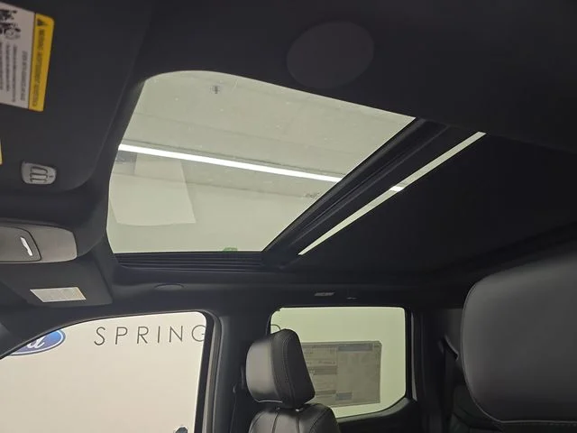 New 2026 Star White Metallic Tri-Coat Ford Platinum® image 27