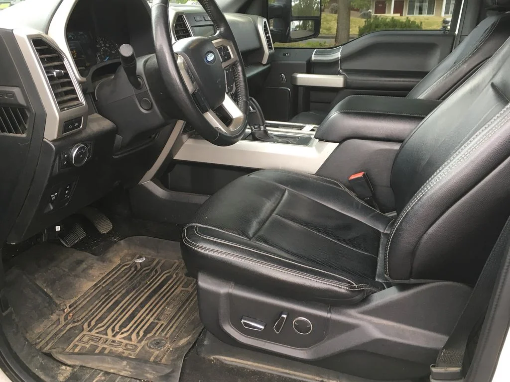 Used 2018 White Ford Lariat image 4