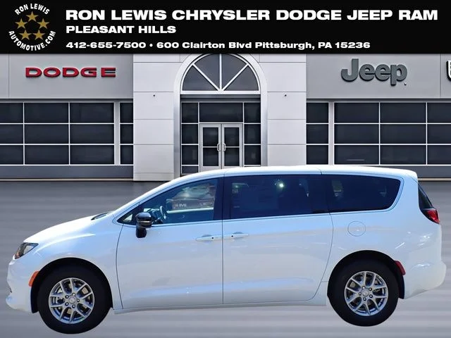 New 2027 White/off-white Chrysler LX image 1