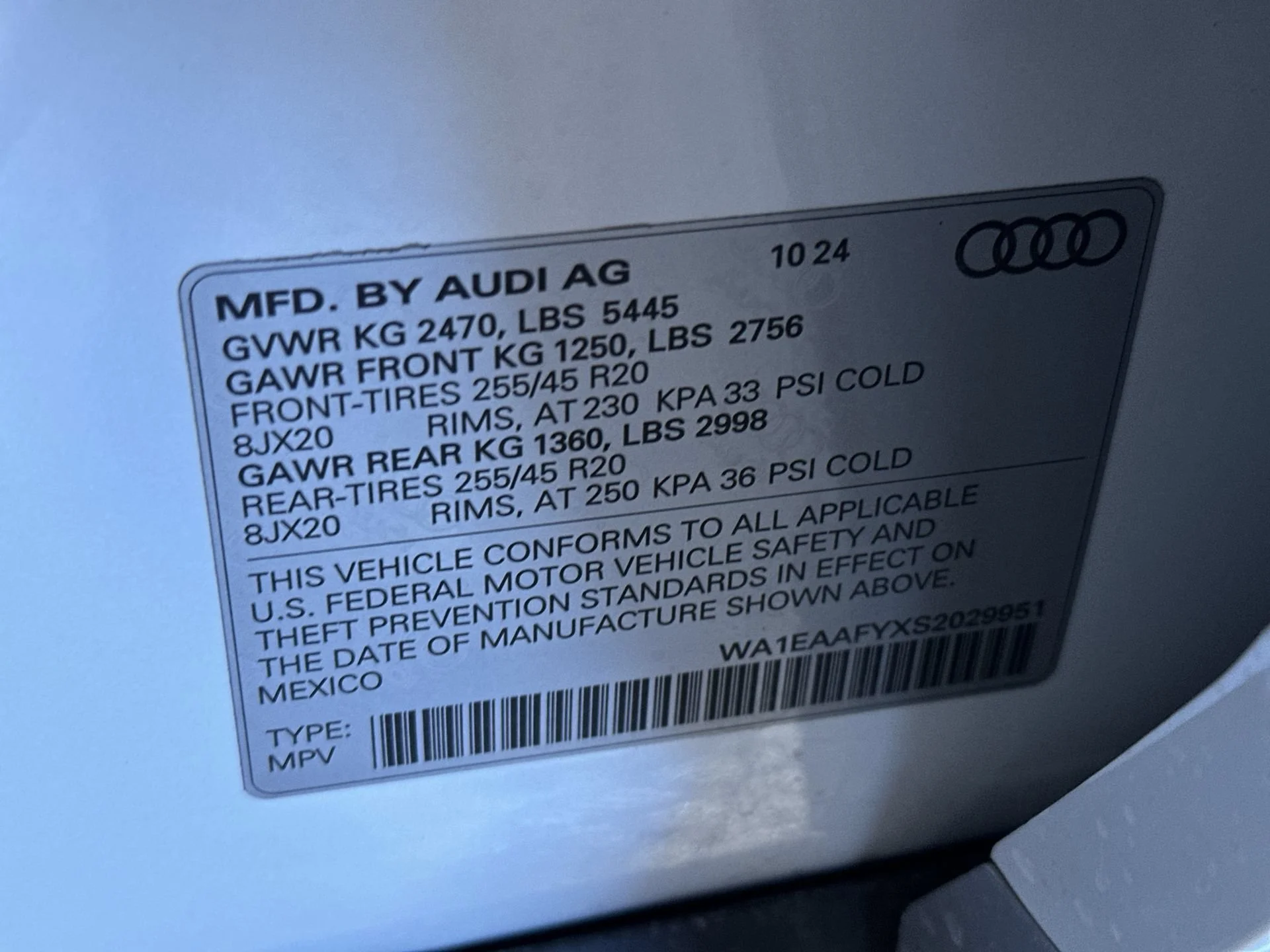 Used 2025 Glacier White Metallic Audi S line Premium Plus image 13