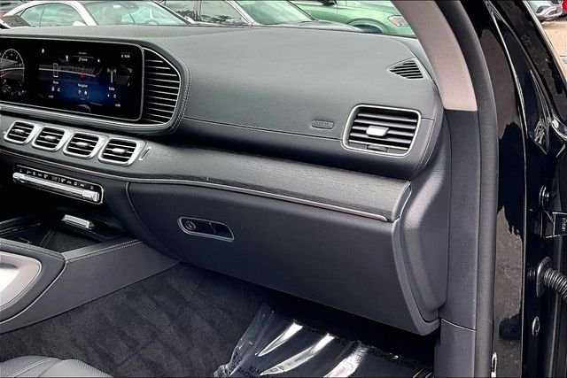 Used 2026 Black Mercedes-Benz GLS 450 image 15