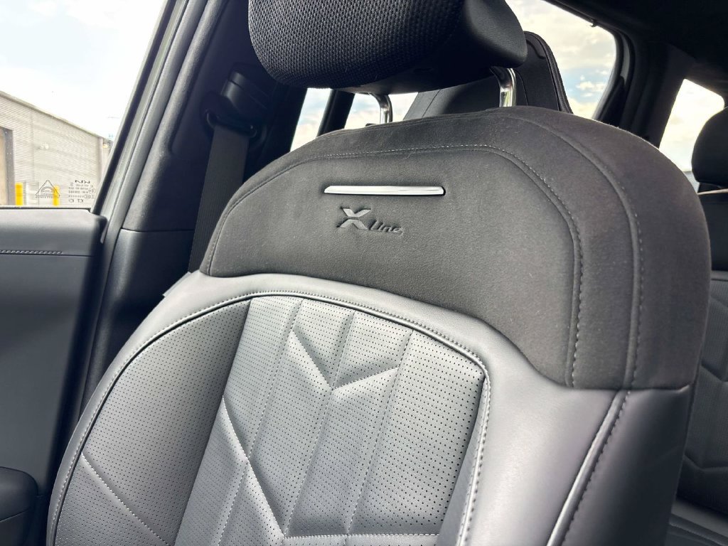 Used 2027 White Kia X-Line SX-Prestige image 32
