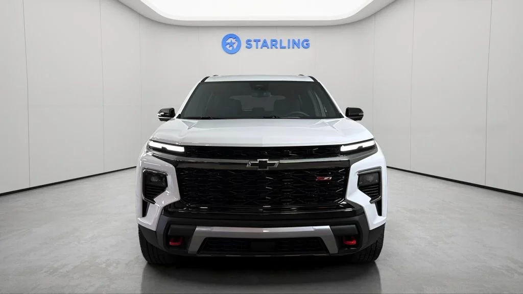 Used 2024 Summit White Chevrolet Z71 image 15