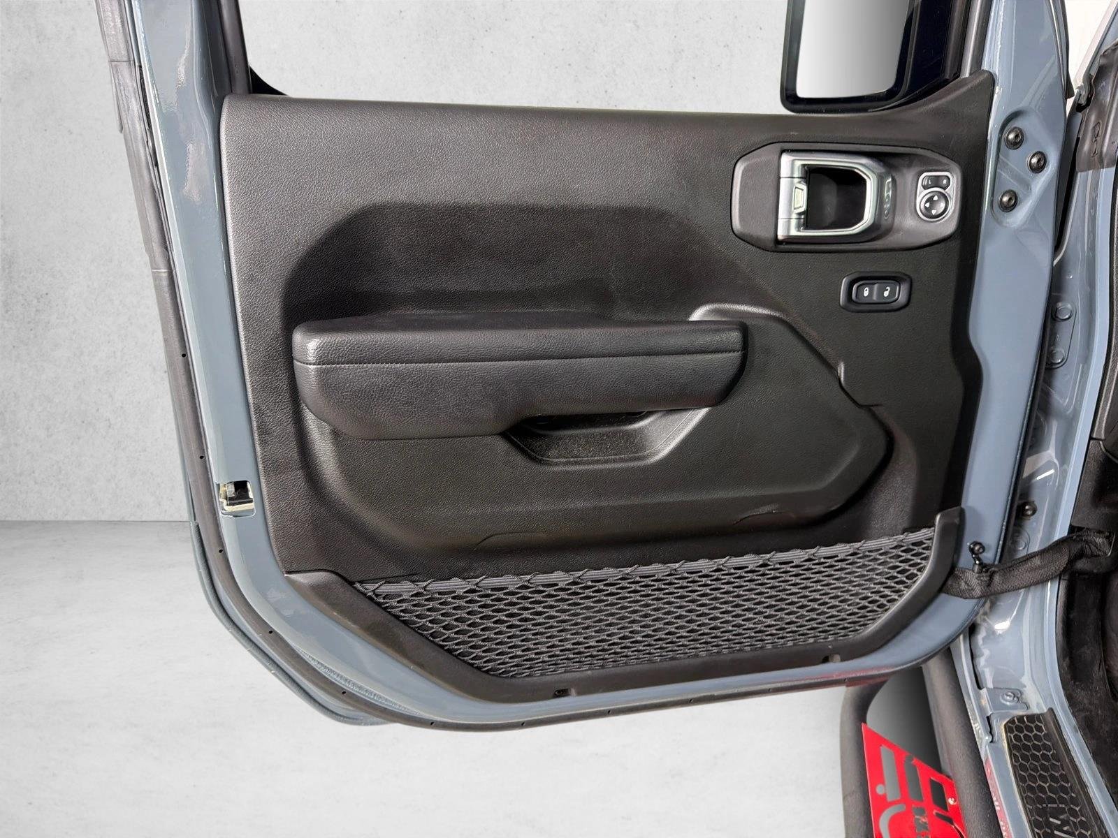 Used 2024 Anvil Clear Coat Jeep Rubicon image 11