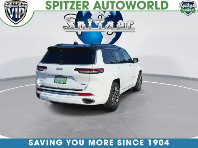 Used 2024 White Jeep Summit image 9