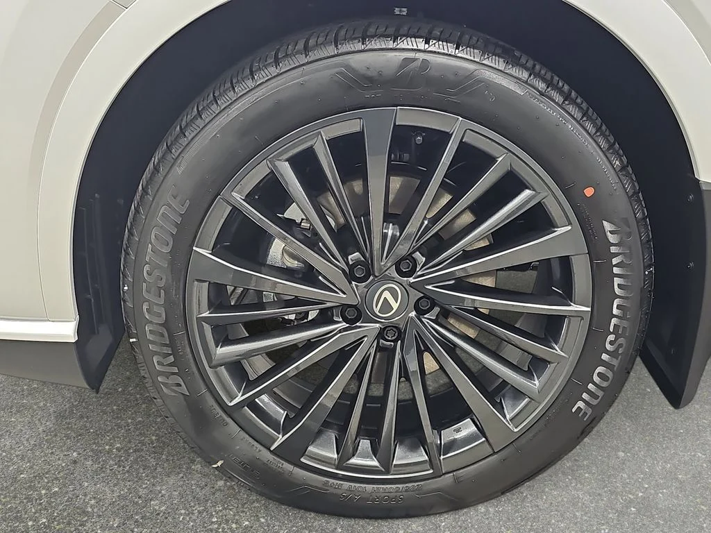 New 2026  Lexus 350h Premium image 30