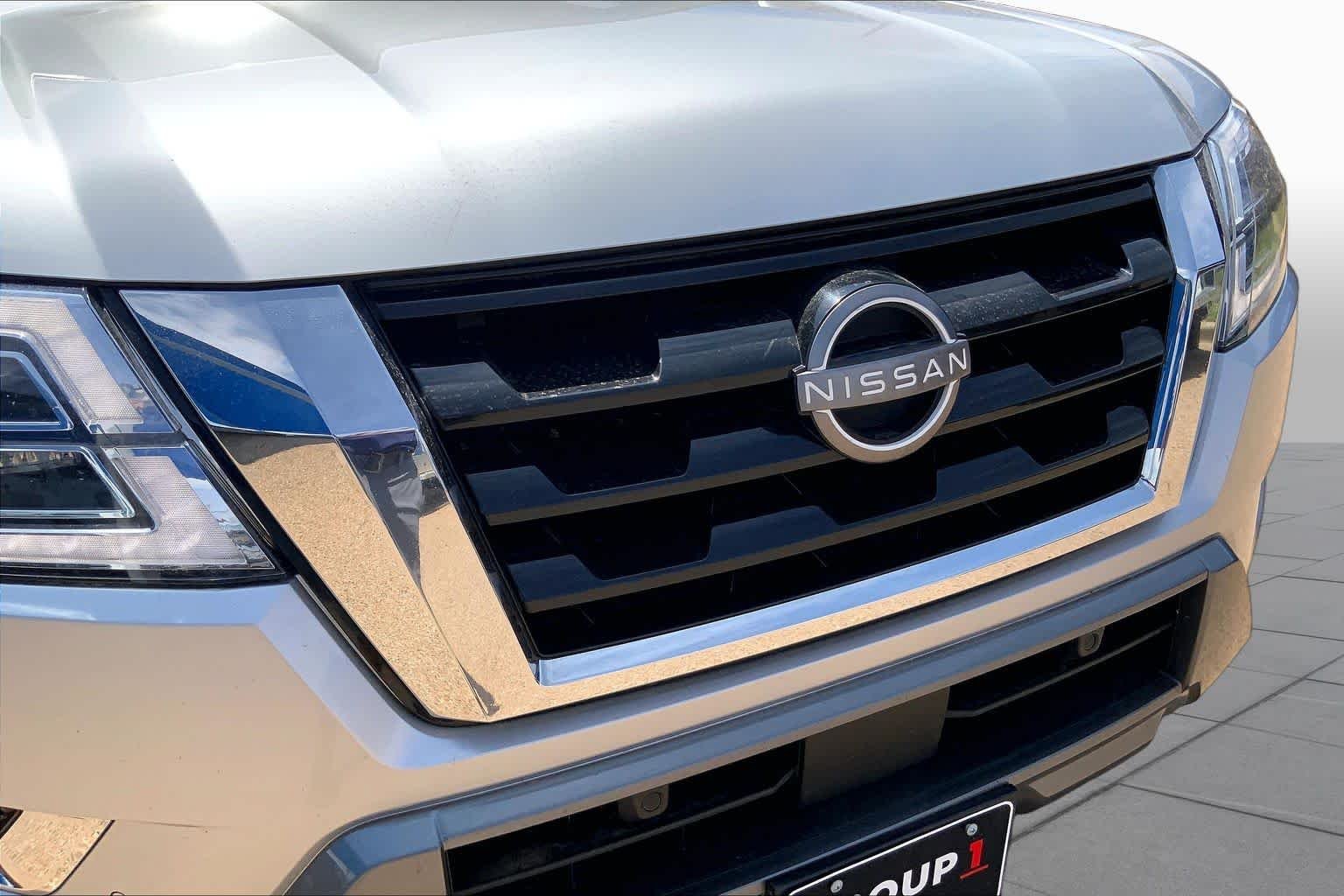 Used 2022 Brilliant Silver Metallic Nissan SV image 58