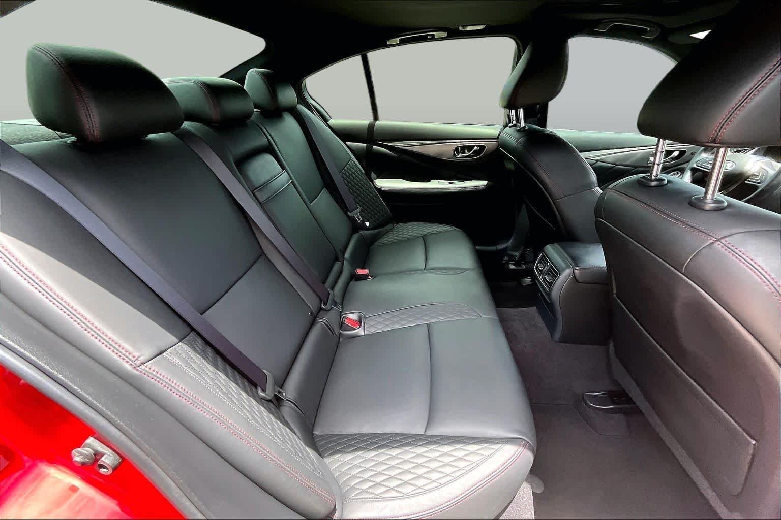 Used 2018 Dynamic Sunstone Red INFINITI RED SPORT 400 image 20
