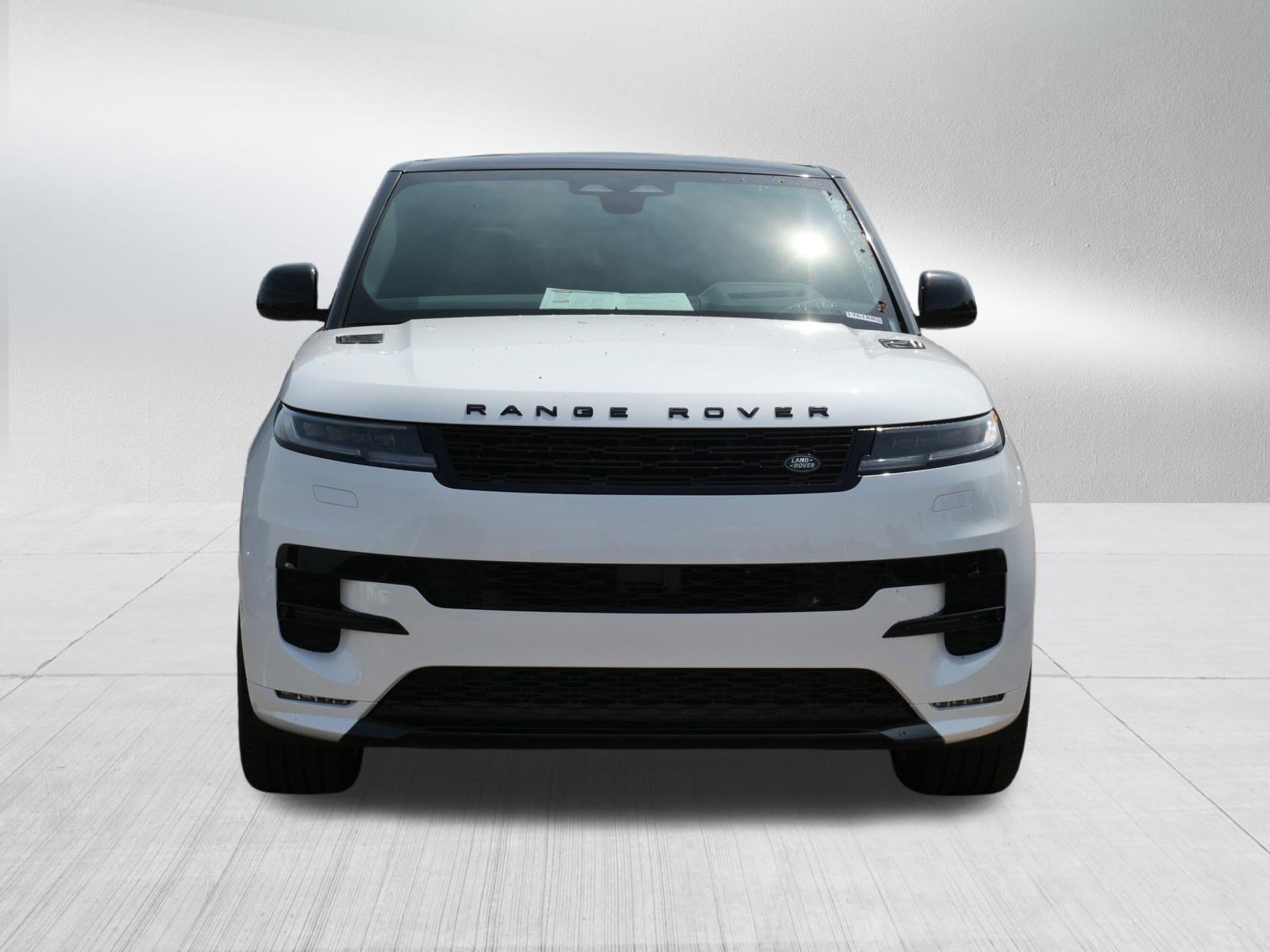 Used 2026 Ostuni Pearl White Premium Metallic Land Rover Autobiography image 8