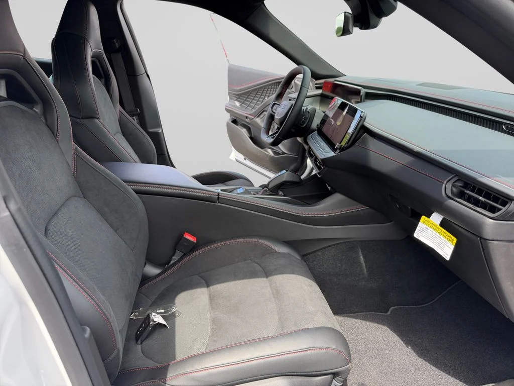 2026 Dodge Charger Daytona Scat Pack - Photo 17