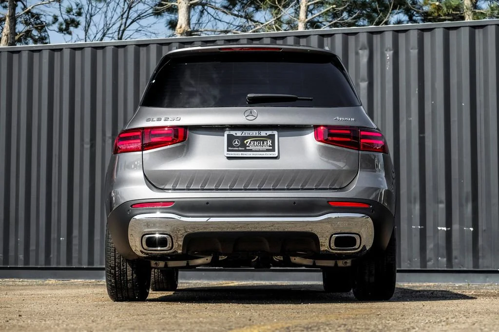 New 2026 Mountain Grey Metallic Mercedes-Benz GLB 250 image 43