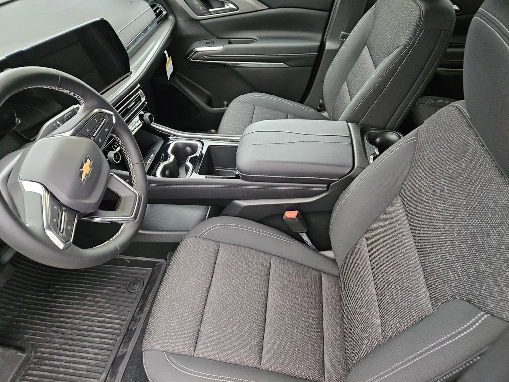 2026 Chevrolet Traverse LT - Photo 11
