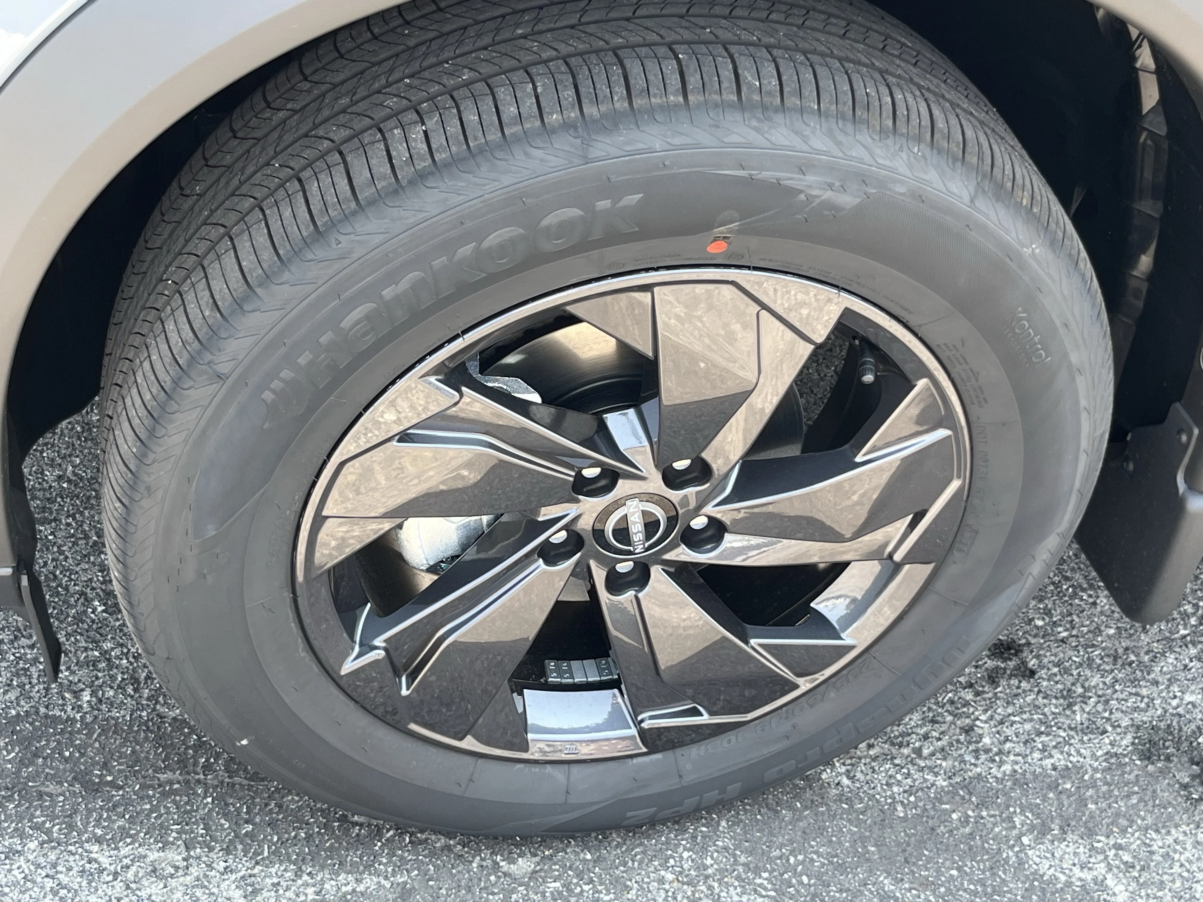New 2026 Boulder Gray Pearl Nissan SV image 14