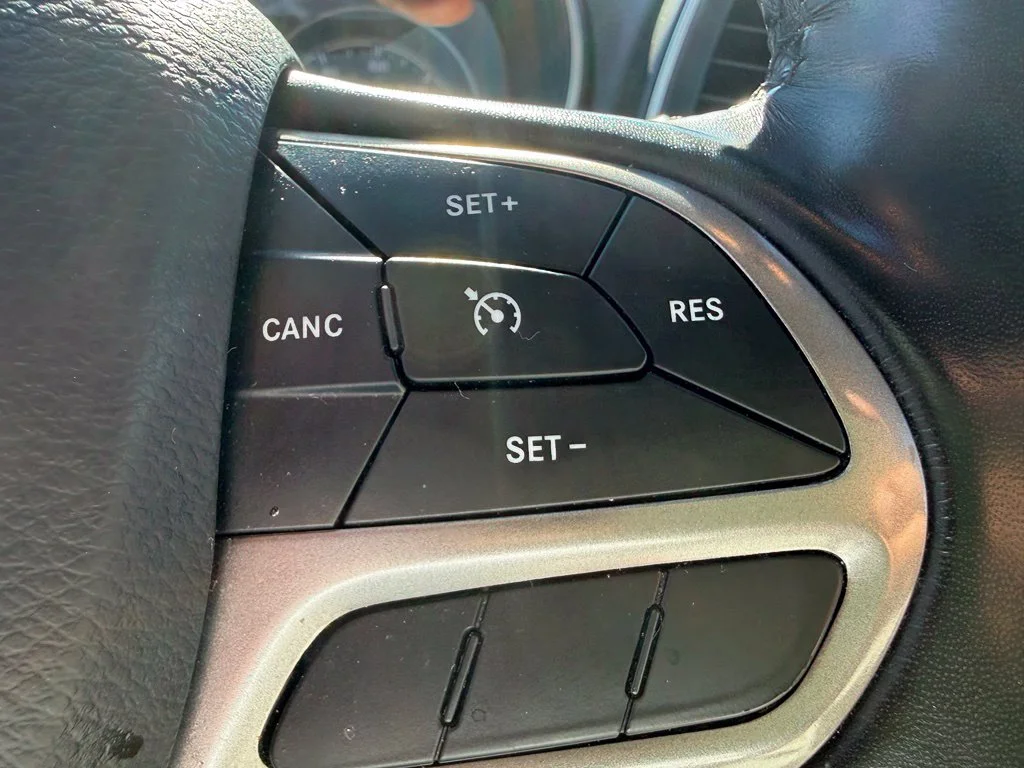 Used 2021 Red Jeep Latitude Plus image 17