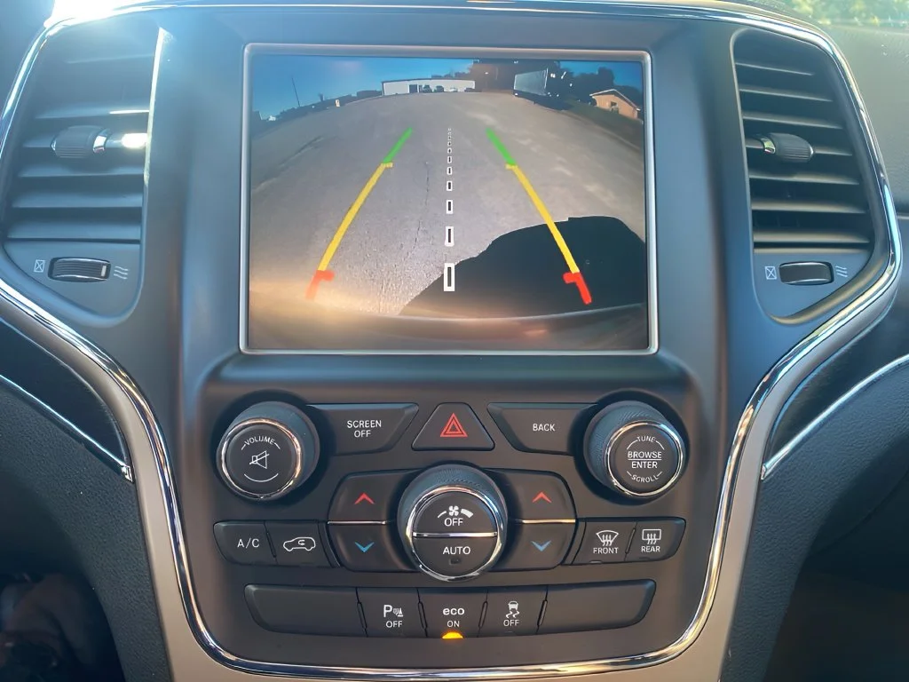 Used 2014  Jeep Limited image 26
