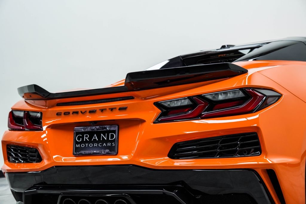 Used 2023 Orange Chevrolet Z06 image 14
