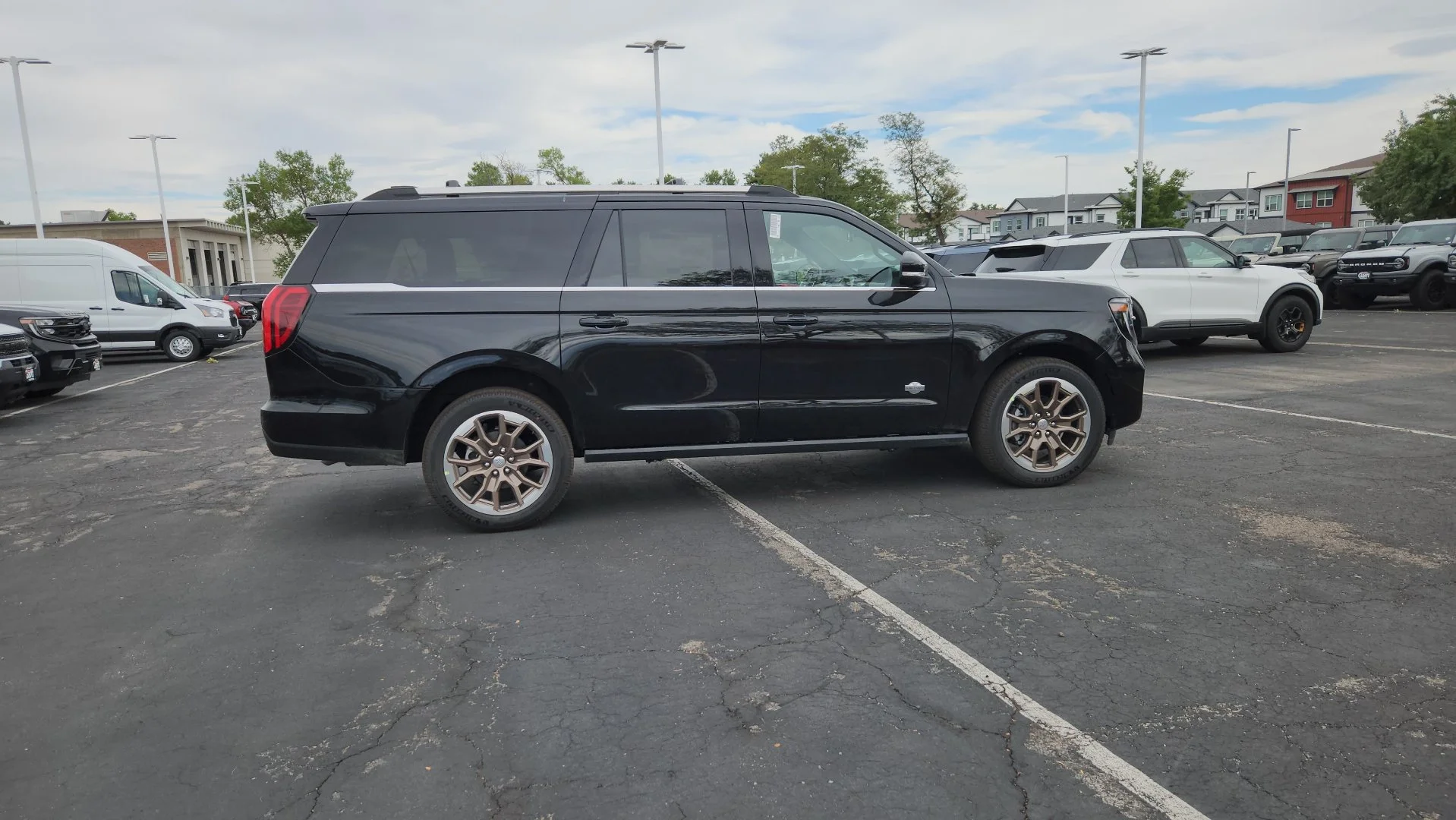 New 2027 Agate Black Metallic Ford King Ranch image 8