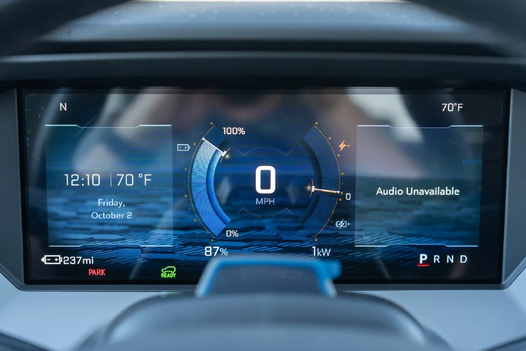 2027 Chevrolet Bolt RS - Photo 15