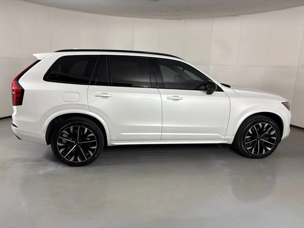 New 2026 Crystal White Volvo Ultra image 9