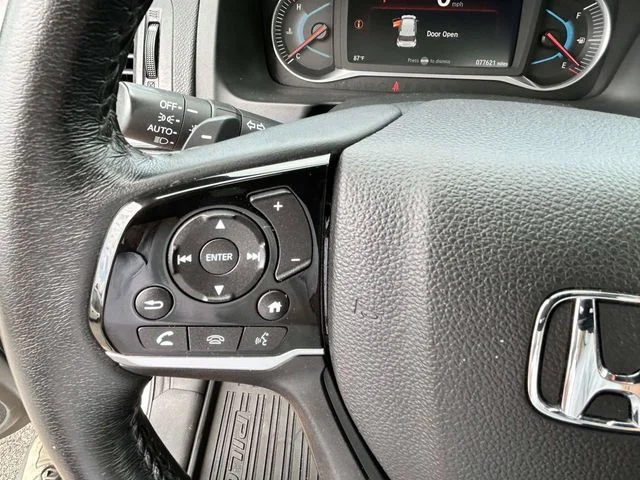 Used 2021 White Honda Touring image 28