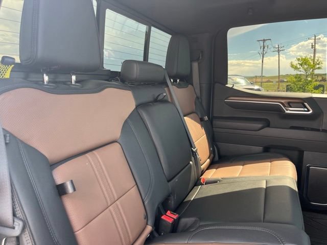 Used 2024 Iridescent Pearl Tricoat Chevrolet High Country image 29