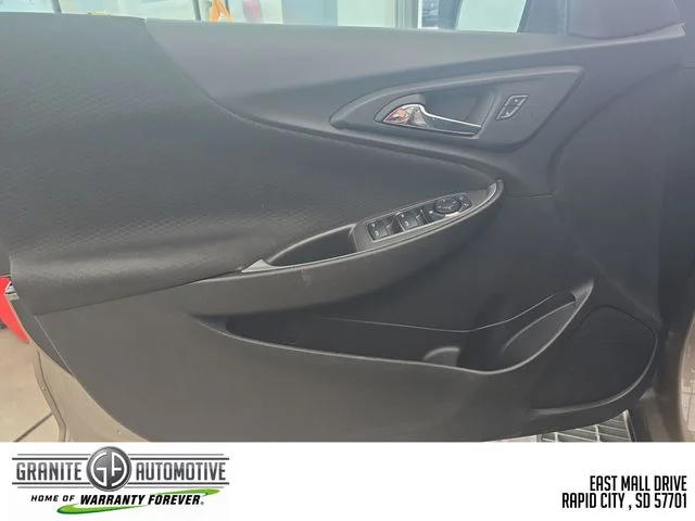 2025 Chevrolet Malibu 1LT - Photo 11