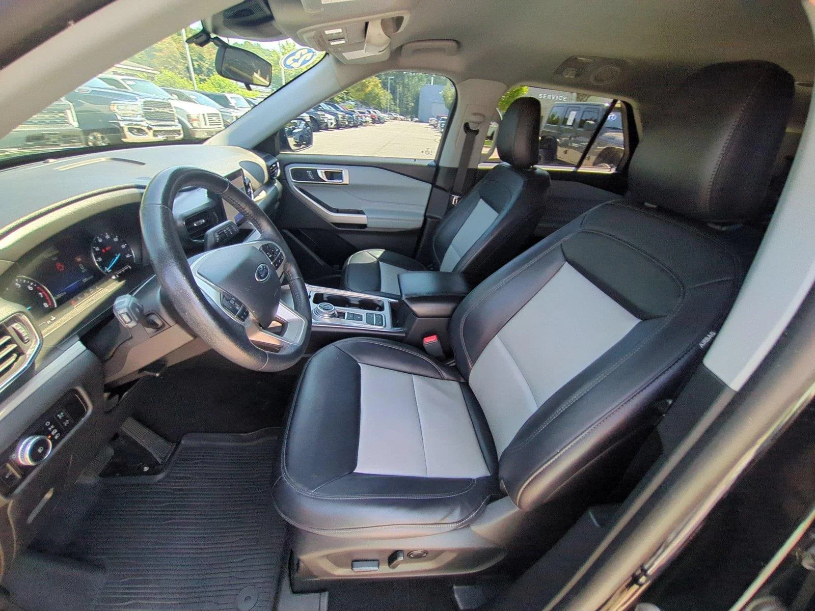 Used 2023 Agate Black Ford XLT image 18