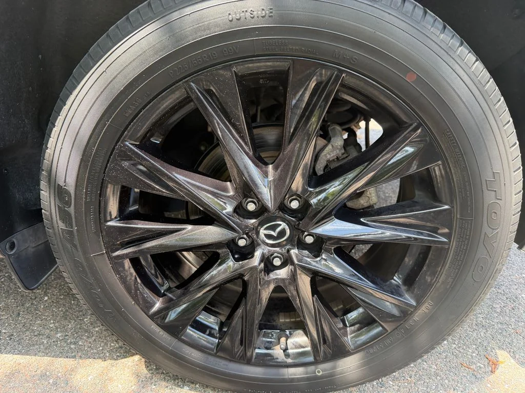 Used 2024 Gray Metallic Mazda 2.5 S Carbon Edition image 28