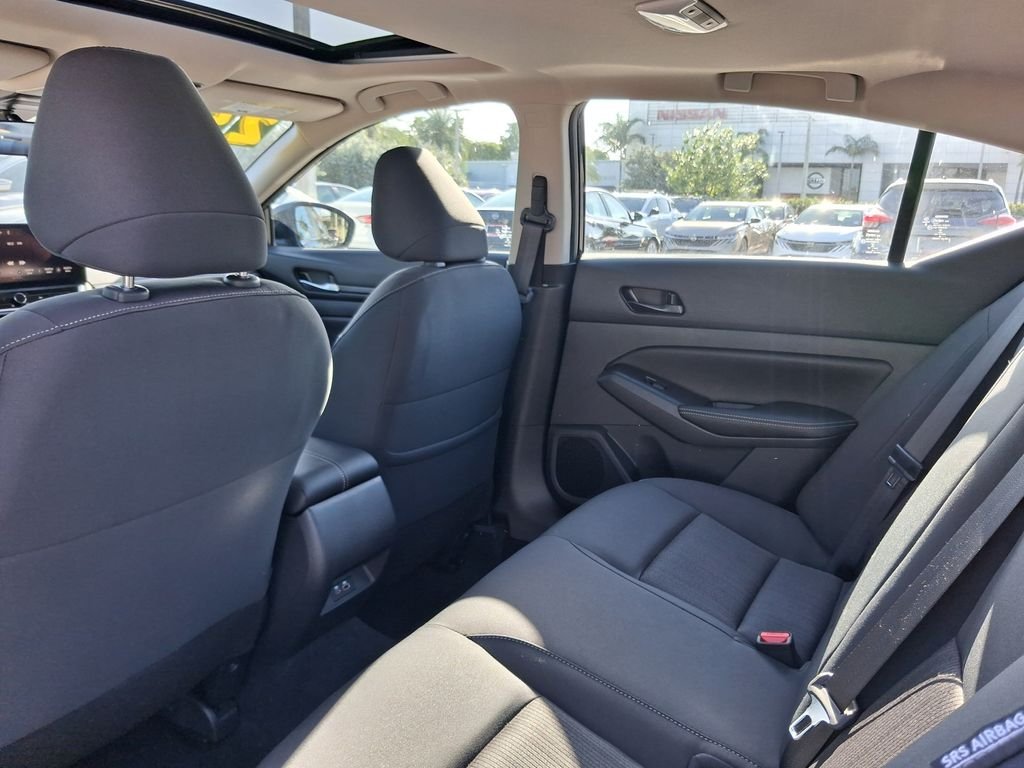 2025 Nissan Altima SV - Photo 10
