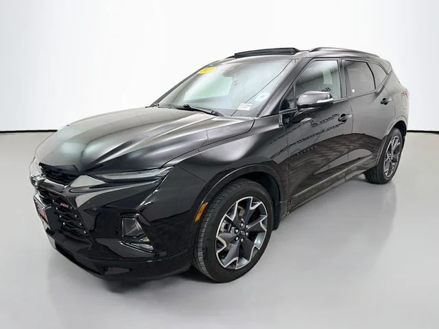 Used 2022 Black Chevrolet RS image 3