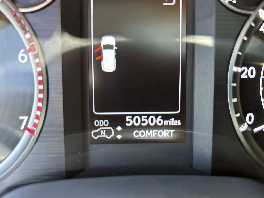 Used 2022 White Lexus 460 Luxury image 17
