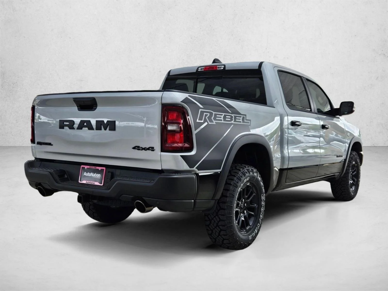 New 2026 Silver Zynith Exterior Paint RAM Rebel image 2