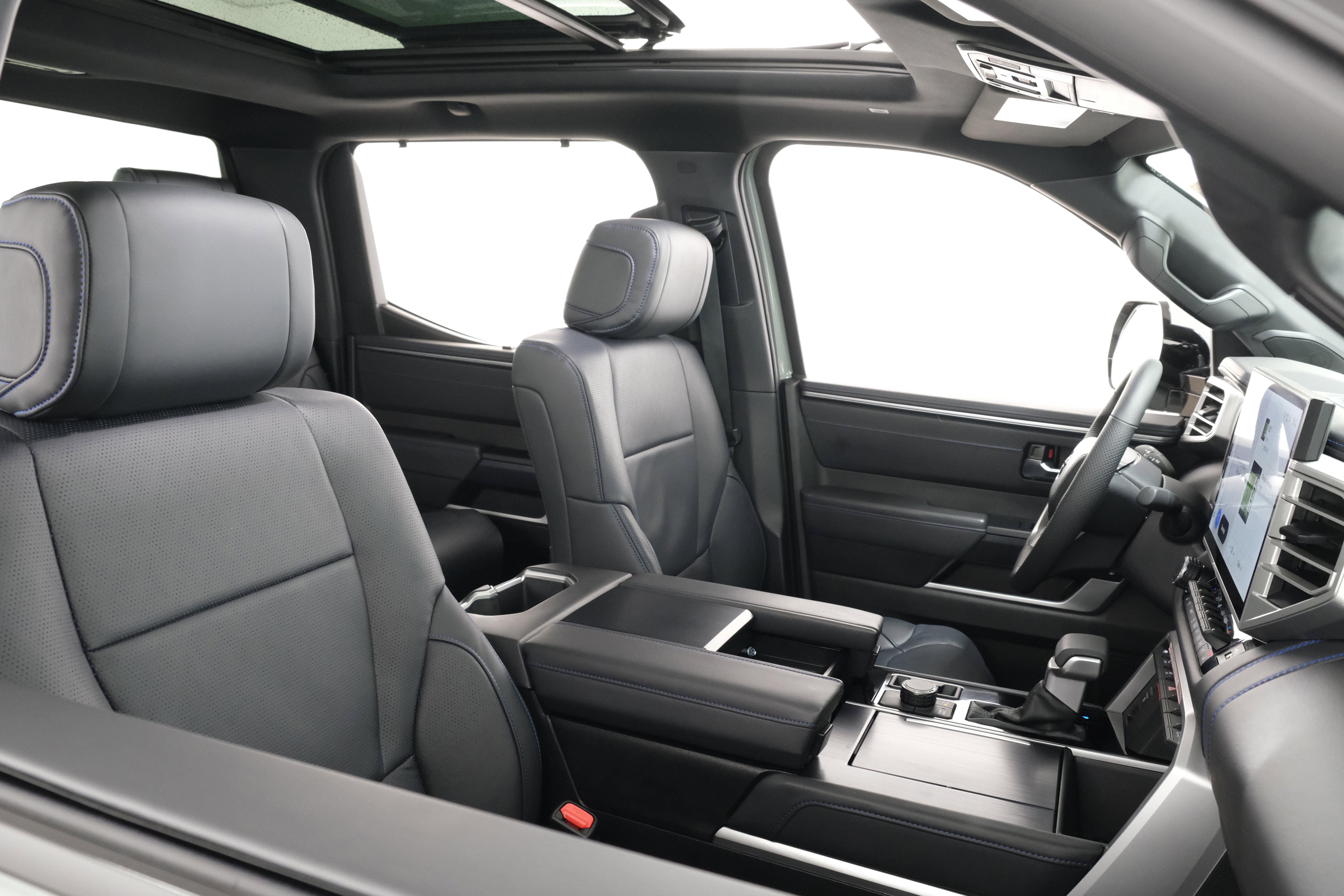 2025 Toyota Tundra Platinum - Photo 46