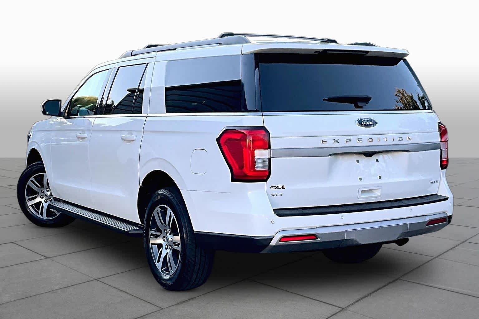 Used 2024 Star White Metallic Tri-Coat Ford XLT image 12