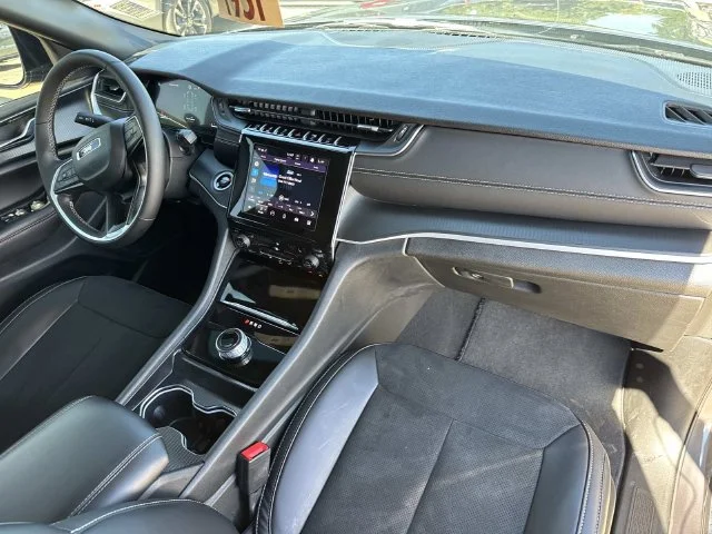 Used 2025 Gray Jeep Altitude X image 30