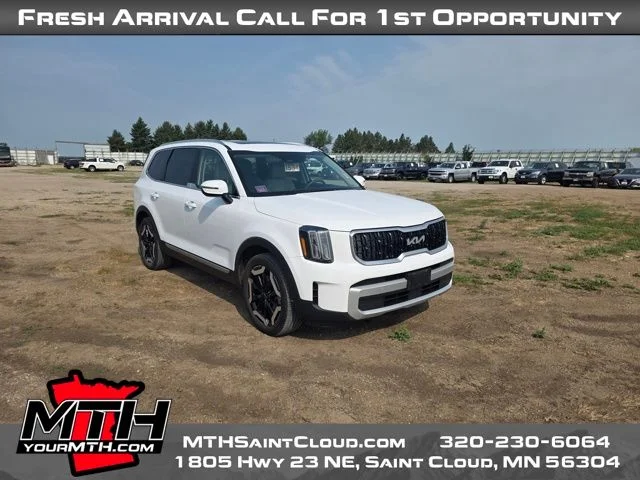 Used 2024 White Kia EX image 2