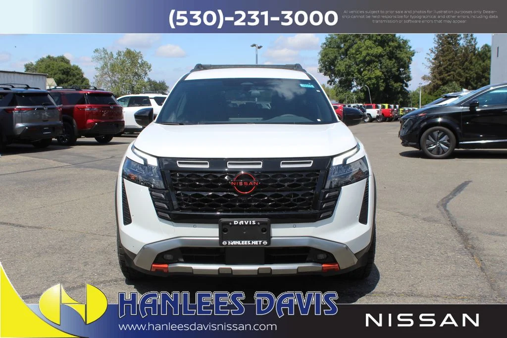 New 2026 Everest White Pearl TriCoat Nissan Rock Creek® image 4
