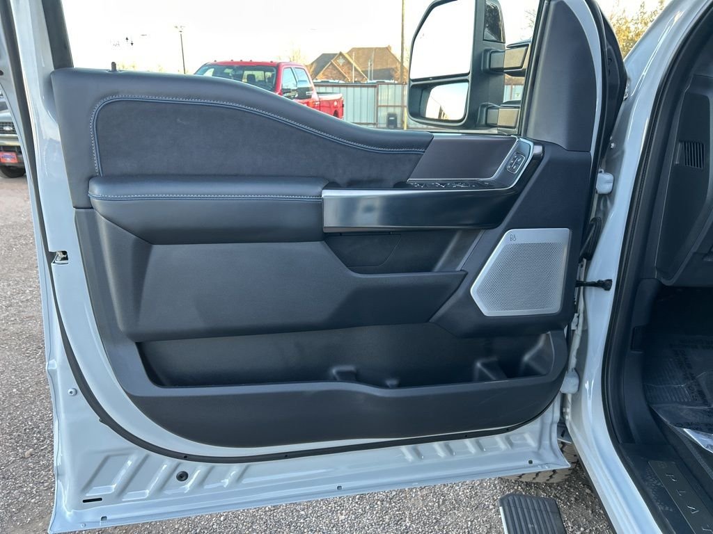 New 2026 Avalanche Ford Platinum image 13