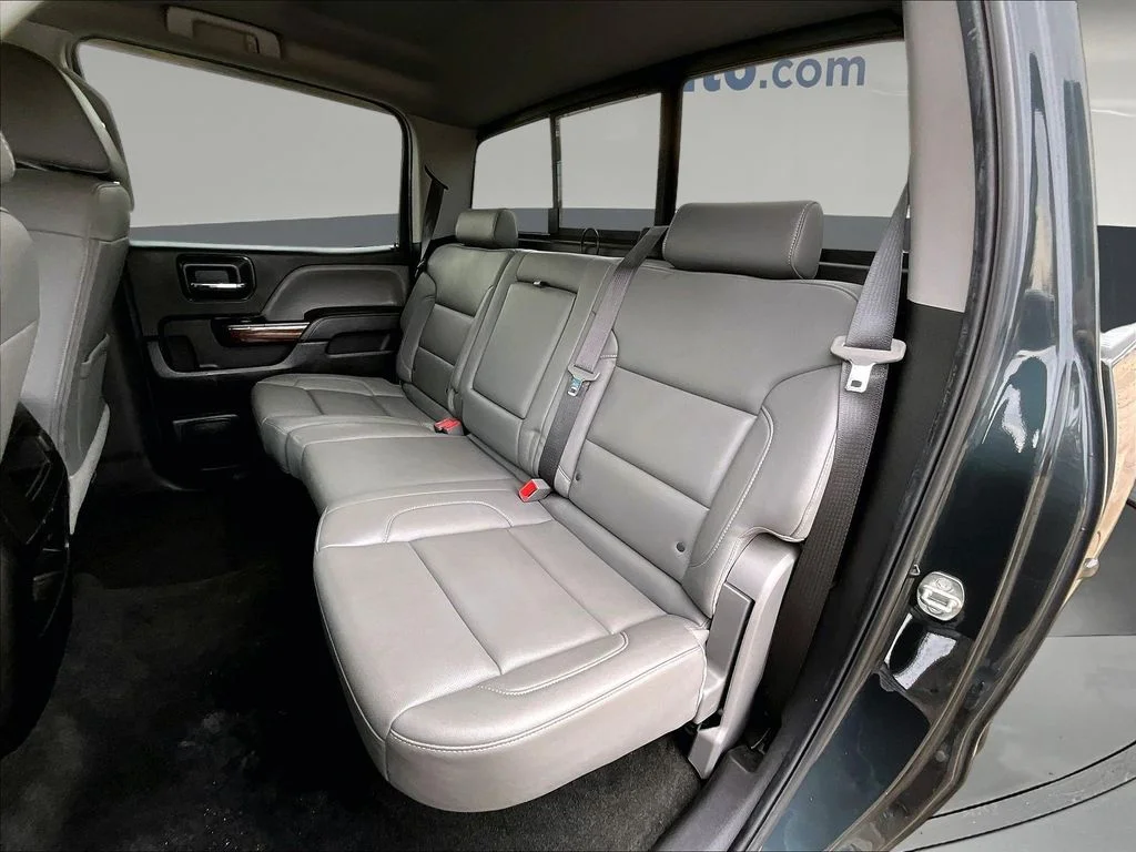 Used 2018 Gray GMC SLT image 25